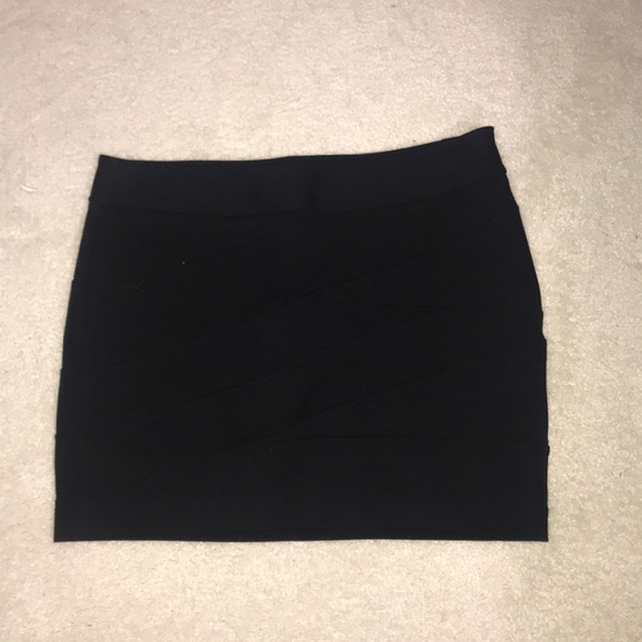 Skirt - Picture 1 of 2
